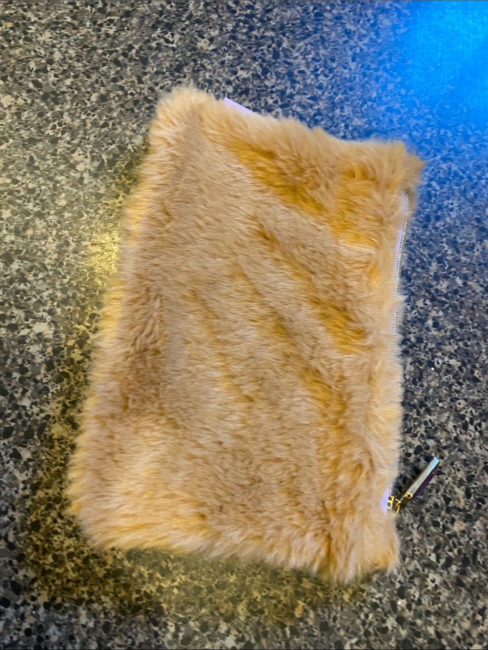 Plush Faux Fur Accent Pouch - Honey Tan